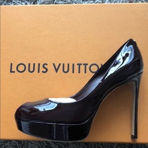 Louis Vuitton Rendez Vou Pumps